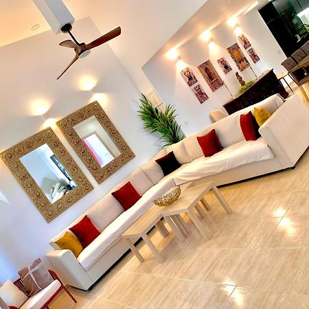 Amplia Vivienda New Para12 Pers A 4 Min Caminando De Playa Con Terraza, Piscina Com, Wifi, Ventiladores De Techo, Lavavajillas 滨海罗克塔斯 外观 照片