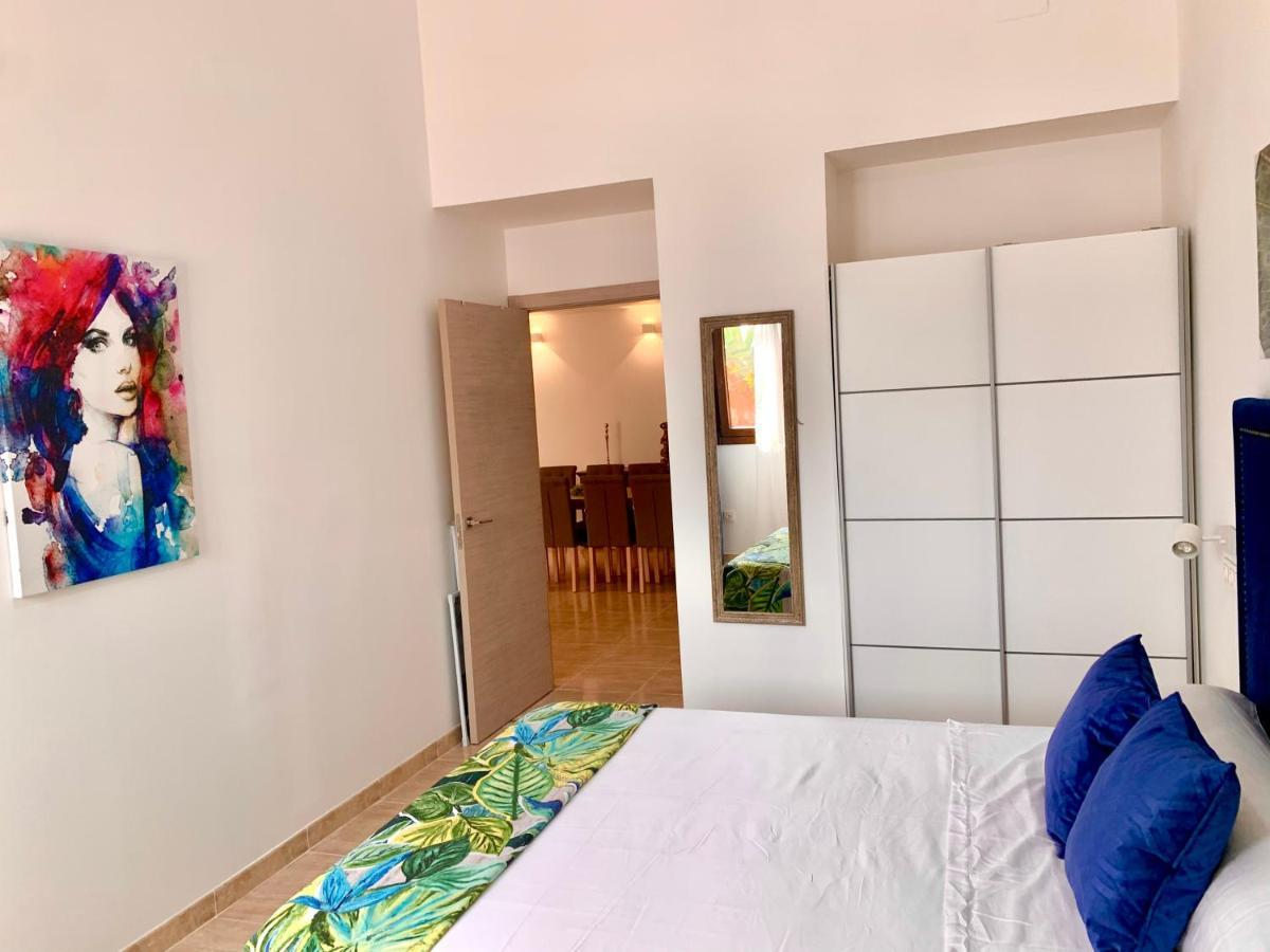 Amplia Vivienda New Para12 Pers A 4 Min Caminando De Playa Con Terraza, Piscina Com, Wifi, Ventiladores De Techo, Lavavajillas 滨海罗克塔斯 外观 照片
