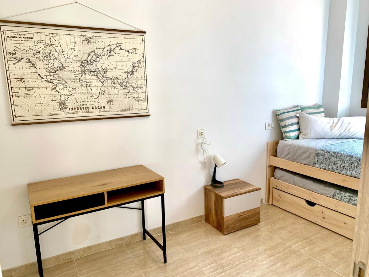 Amplia Vivienda New Para12 Pers A 4 Min Caminando De Playa Con Terraza, Piscina Com, Wifi, Ventiladores De Techo, Lavavajillas 滨海罗克塔斯 外观 照片