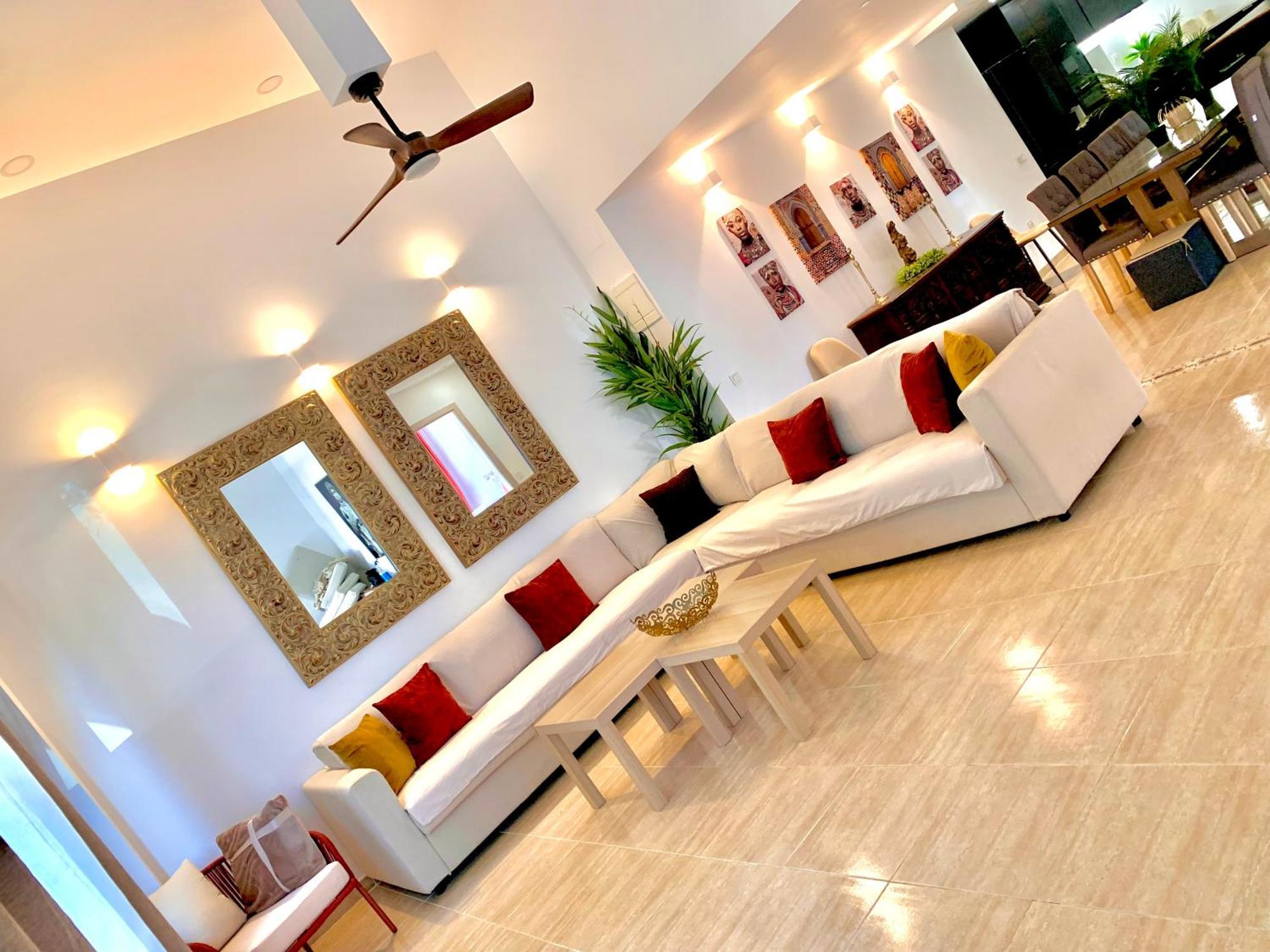 Amplia Vivienda New Para12 Pers A 4 Min Caminando De Playa Con Terraza, Piscina Com, Wifi, Ventiladores De Techo, Lavavajillas 滨海罗克塔斯 外观 照片